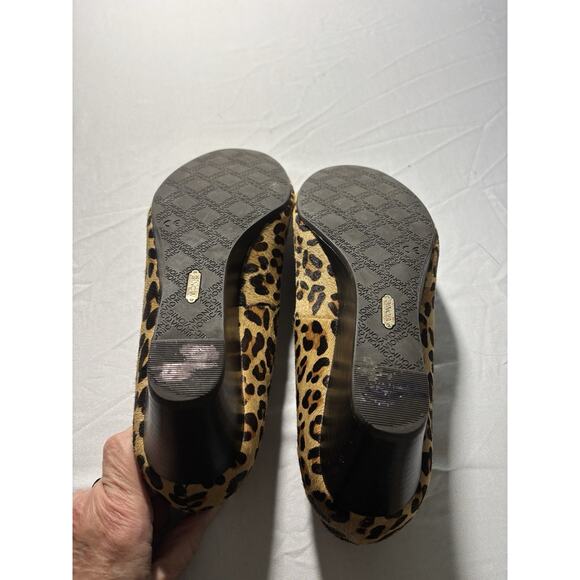 Women’s Vionic Wedge Heal Leopard Print Size 7 1/2 - Picture 4 of 6
